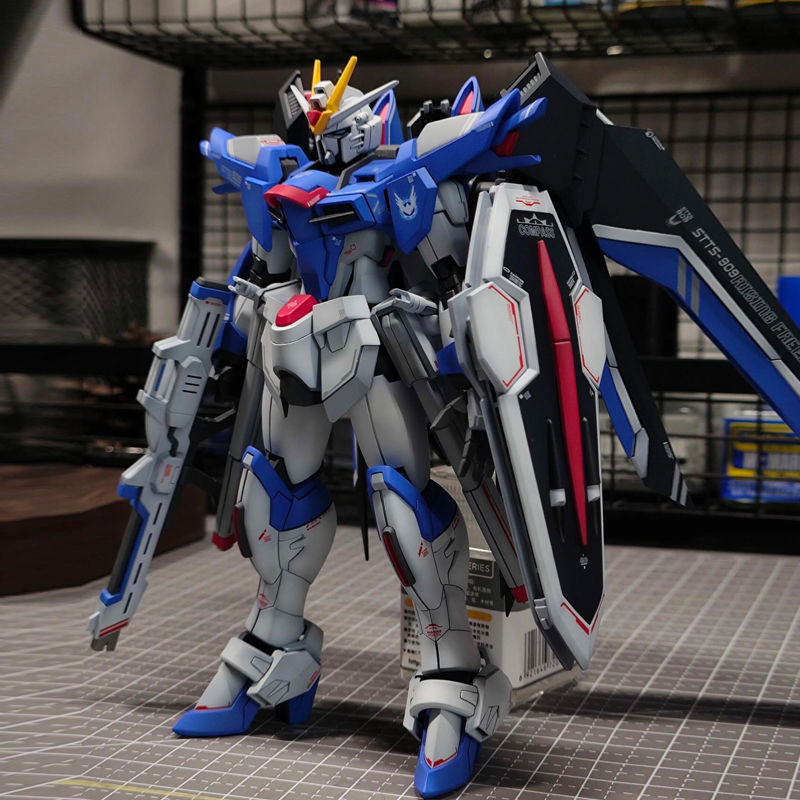 Model Kit Unicorn - Масштабная модель меха 1/144 HG, пластиковый