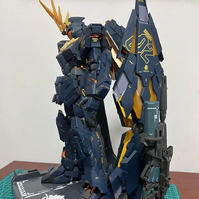 Новинка в наличии: Сборная мод – обзор и цена Model Kit Unicorn