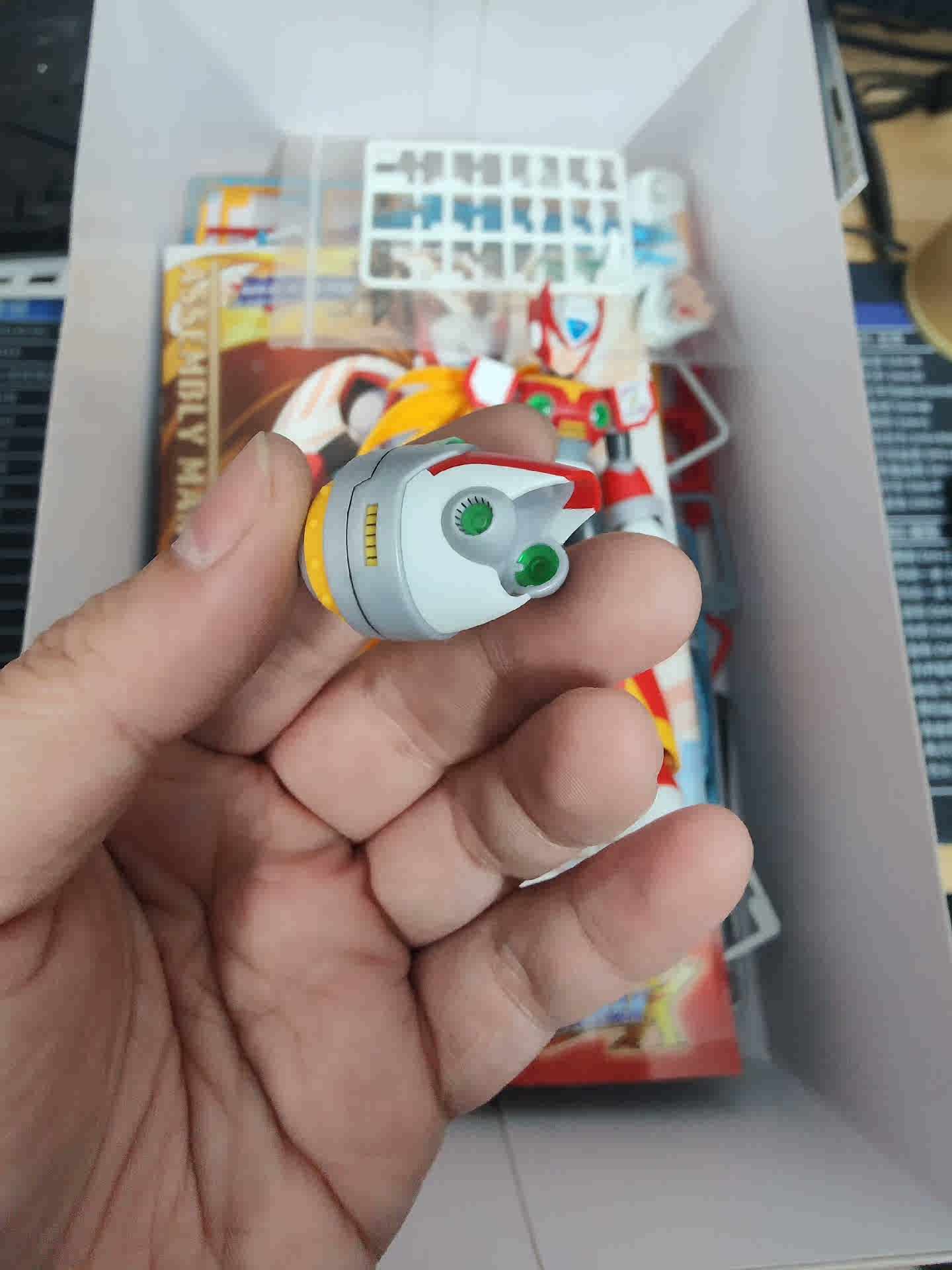 Оригинальная пластиковая экшн- – обзор и цена Model Kit Zero Megaman